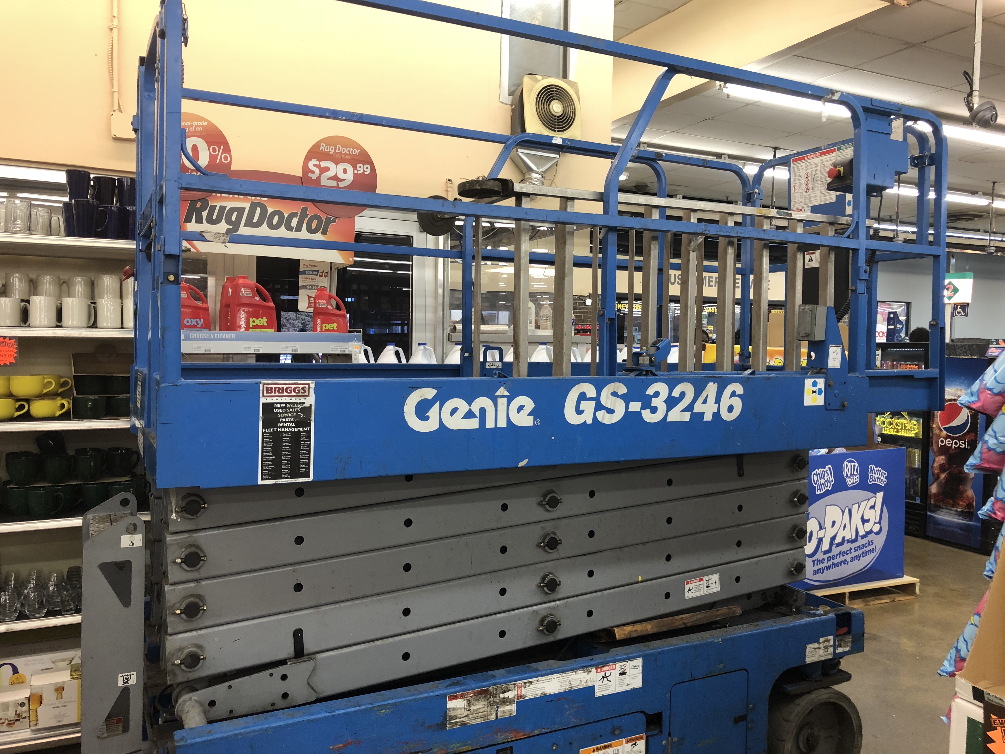Crown Genie Scissor Lift GS-3246, Machine ID: 6983